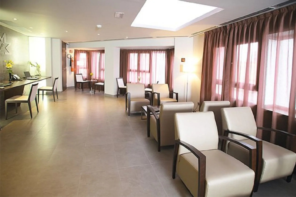 Hotel Madanis