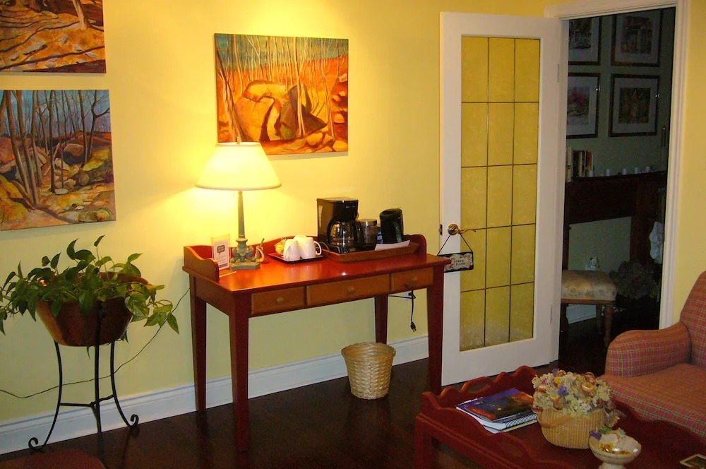 1818 Rising Sun Bed & Breakfast