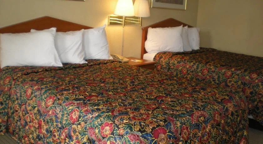 Days Inn Phoenix West