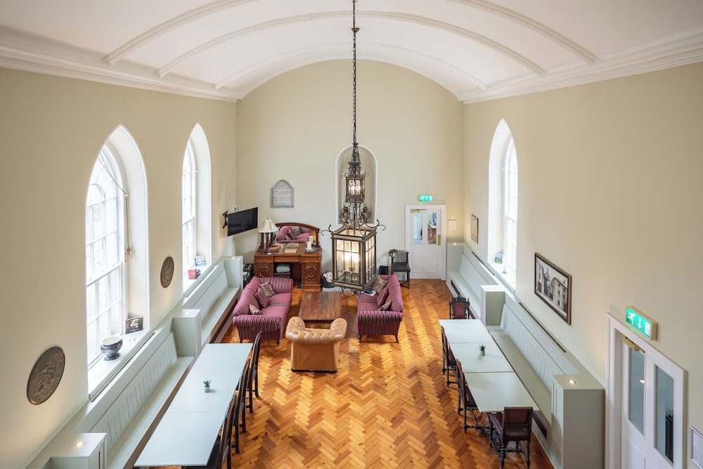 The Forum-Mountmellick - Stunning Renovated Church