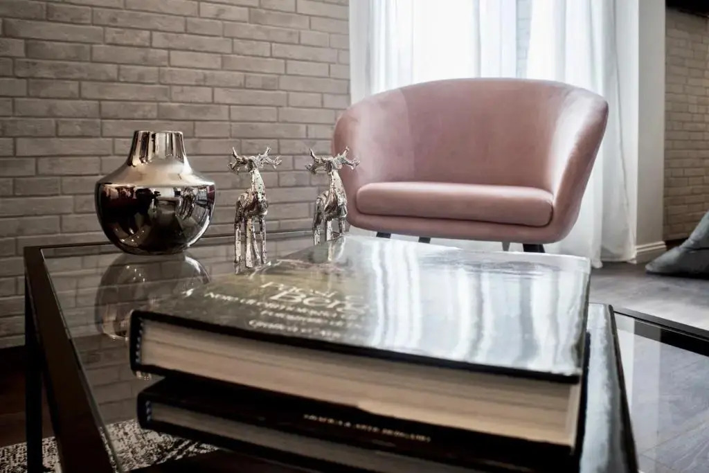 S H E N K I N Design Apartment by the Museum