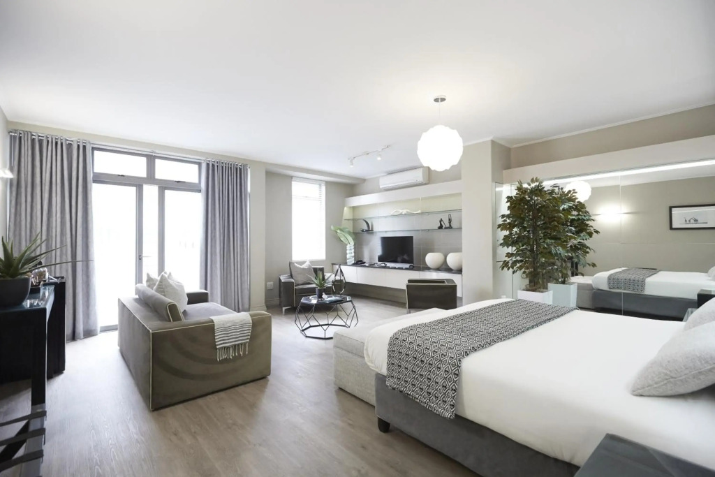 The Hyde All Suite Hotel