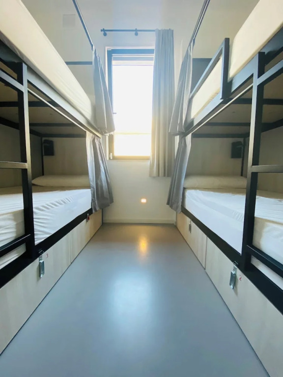 We Street Hostel - Albergue