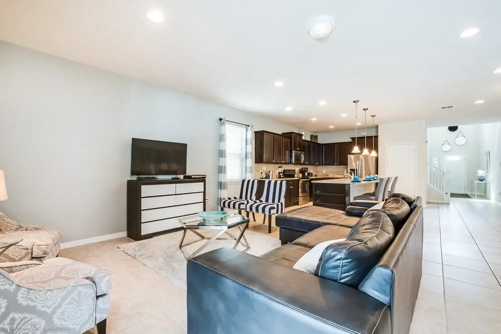 8887MENTON Ultimate 8 Bedroom 6 Bathroom Windsor