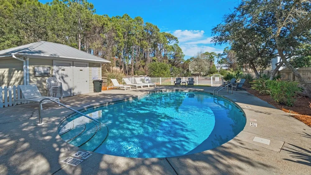 Classic Seagrove Beach Cottage- Minutes to Gulf, Steps to Pool