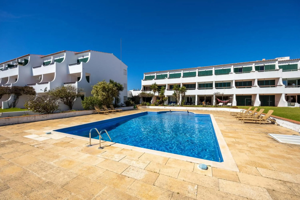 Apartment Julio Pomar, swimming pool