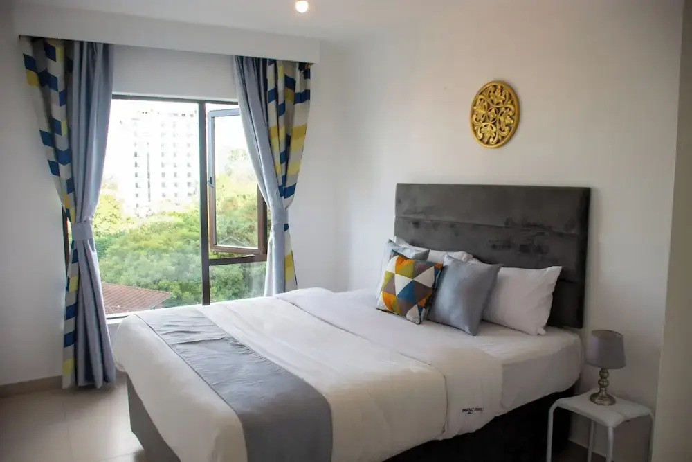 Astoria 1 BR with Gym &Pool In Lavington