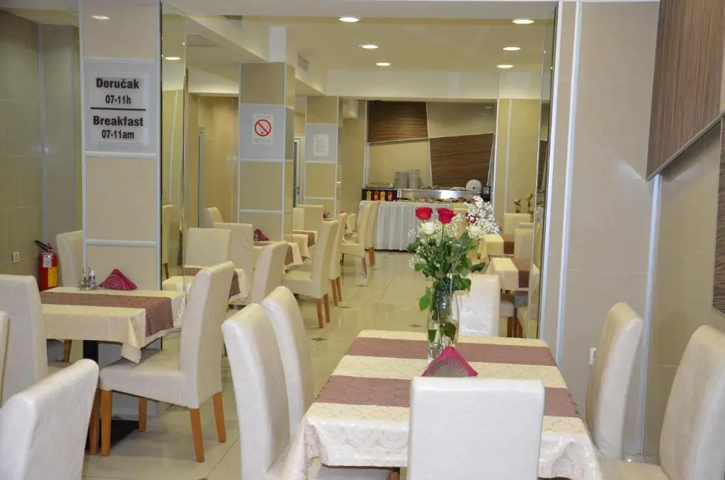 Garni Hotel Zeder