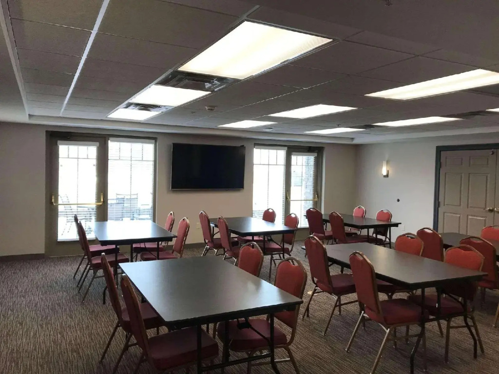 Country Inn & Suites by Radisson, Grand Forks, ND