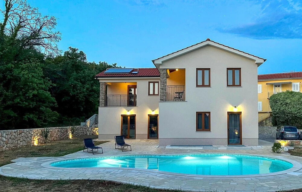 Beautiful Home In Kras