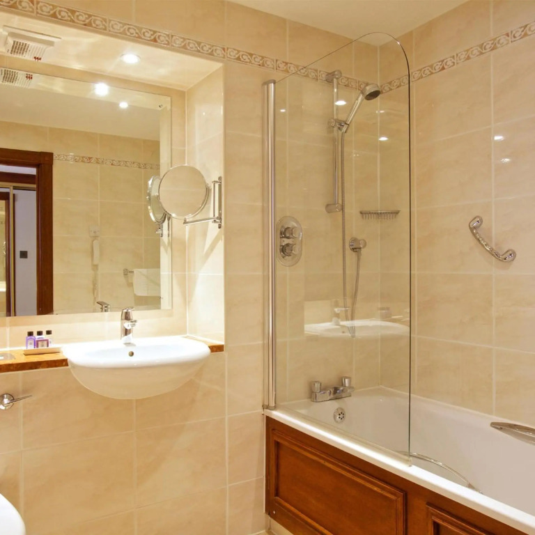 Macdonald Crutherland House and Spa