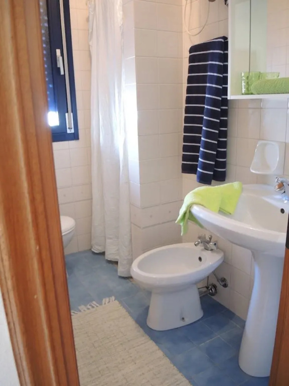 Comfortable Flat With Terrace 100m From the Beach
