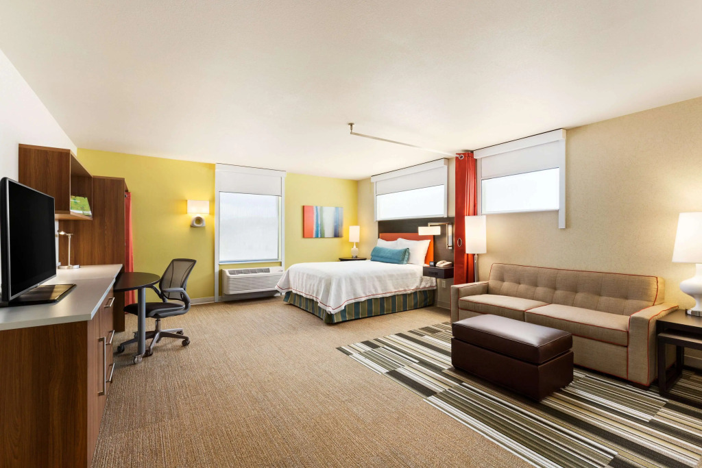 Home2 Suites by Hilton Farmington/Bloomfield