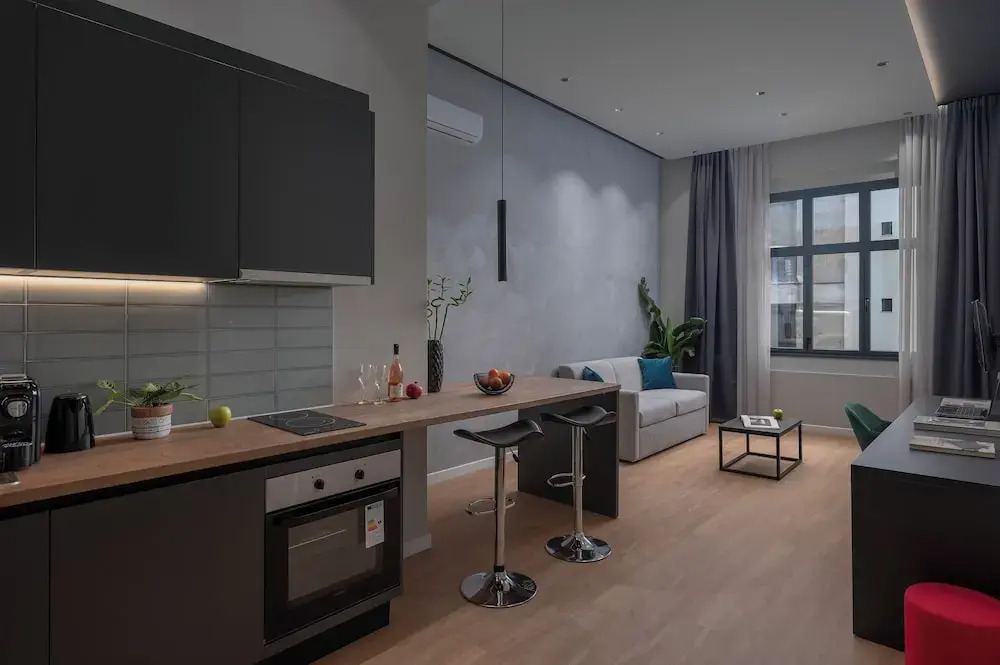 Hebrard Industrial Suites