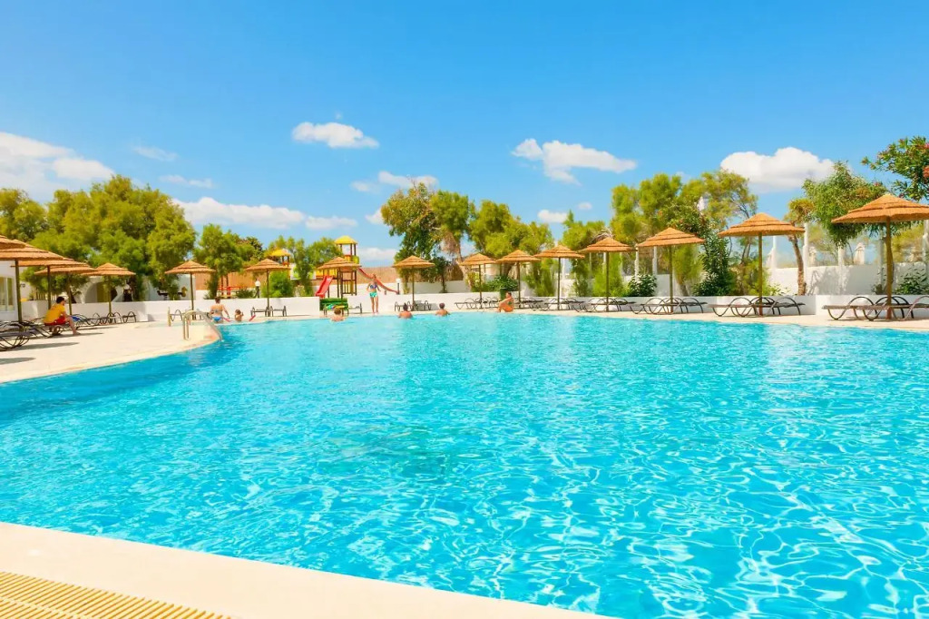 Mikri Vigla Hotel Beach Resort