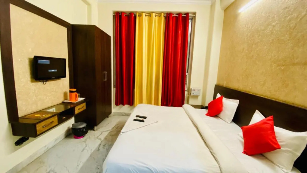 Hotel Pulse Inn- Near Jaipur Railway Station