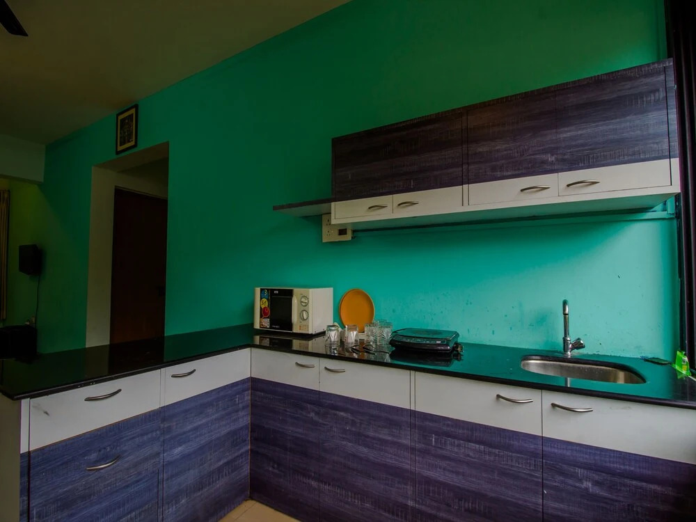 OYO 17028 Hotel Aviva Residency