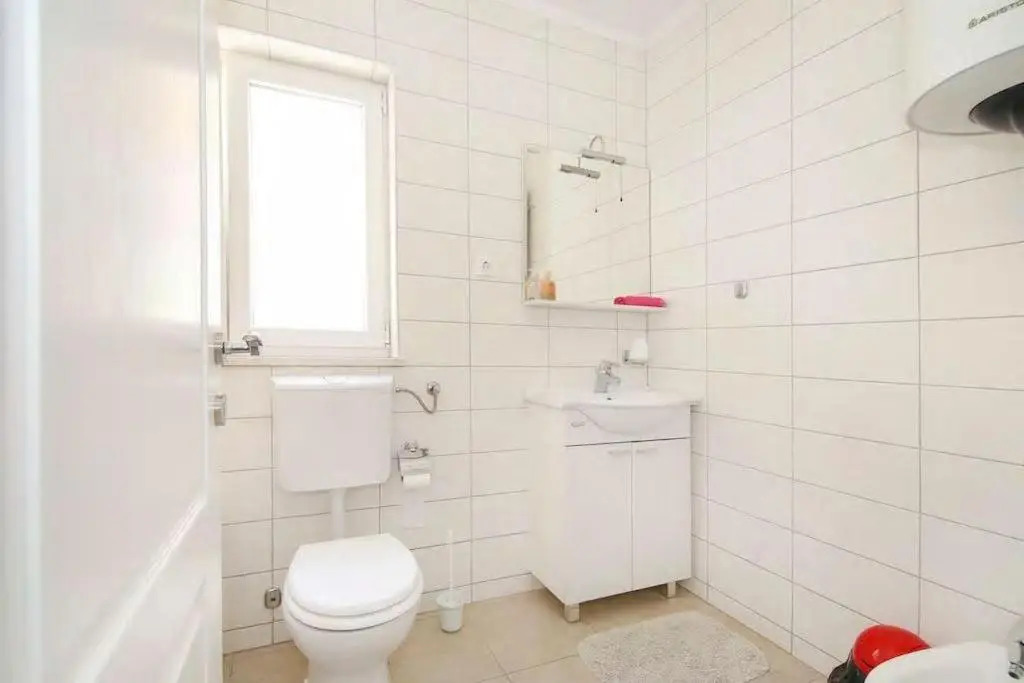 Mimice Bay Apartments
