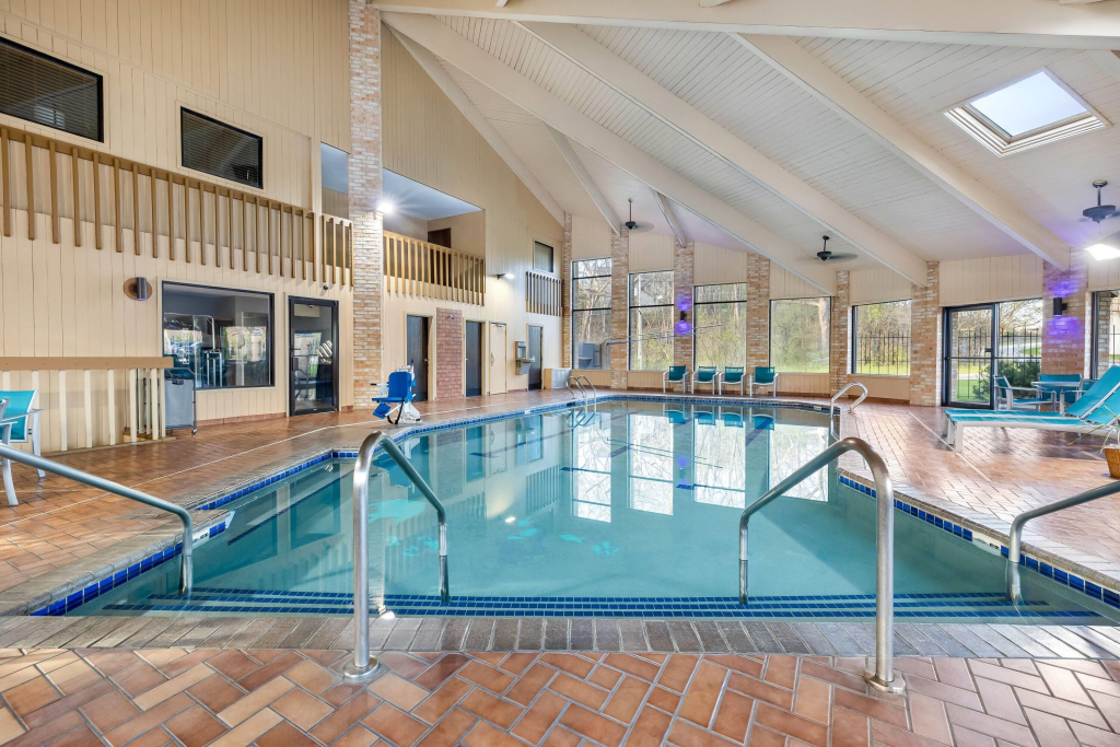 AmericInn by Wyndham Delafield-Waukesha-Milwaukee