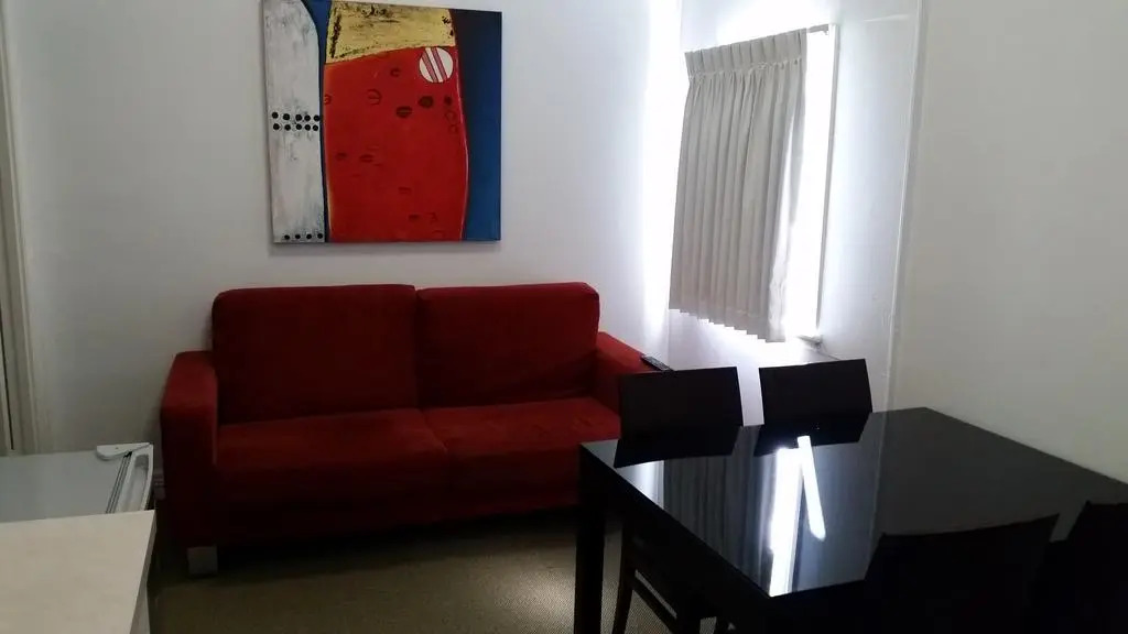 Wallaby Backpackers Hostel Perth - note - Valid passport required to check in