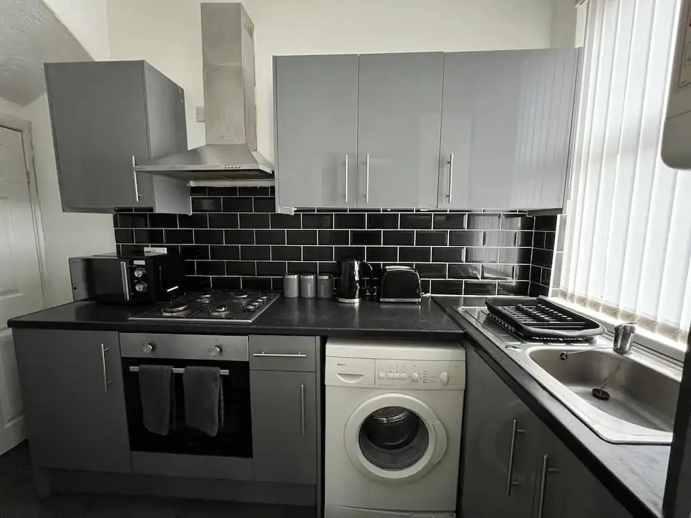 City Escape - Charming 2-bed House