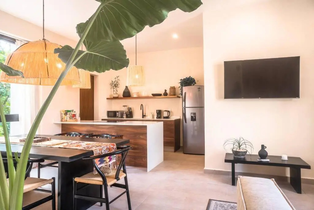 TOH luxury 2 Bedroom Minutes From Downtown