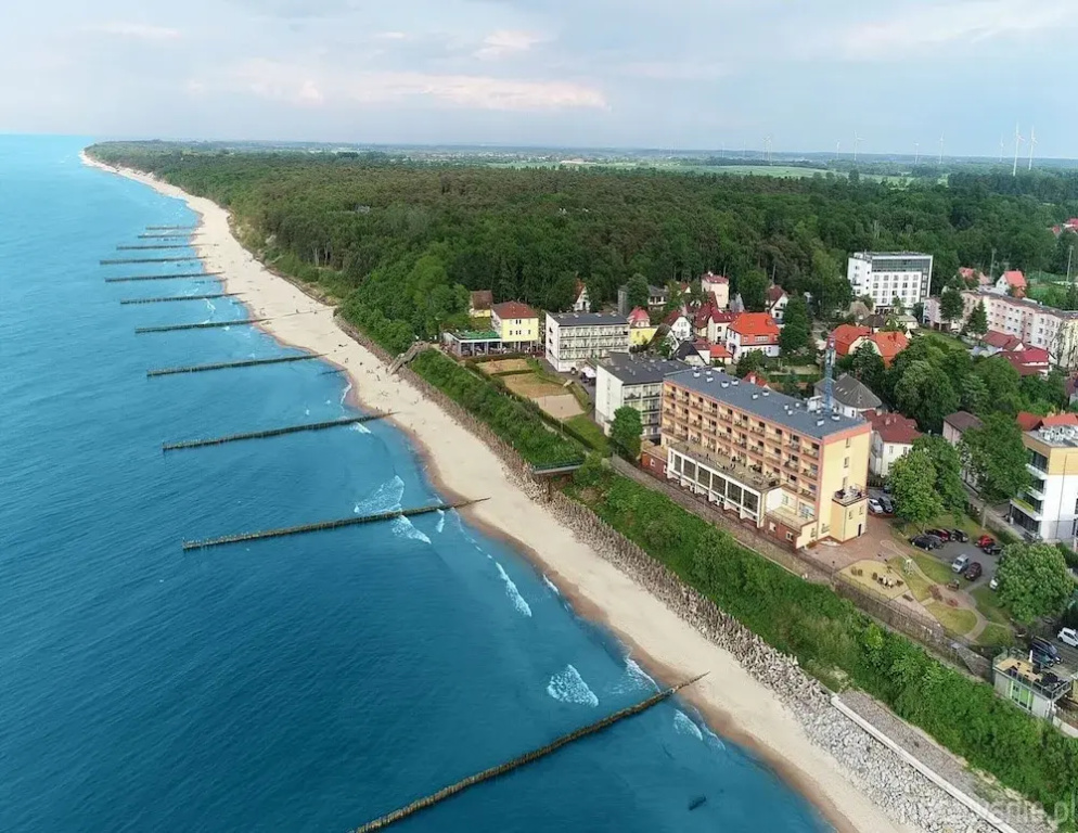 Holiday homes by the sea, quiet neighborhood