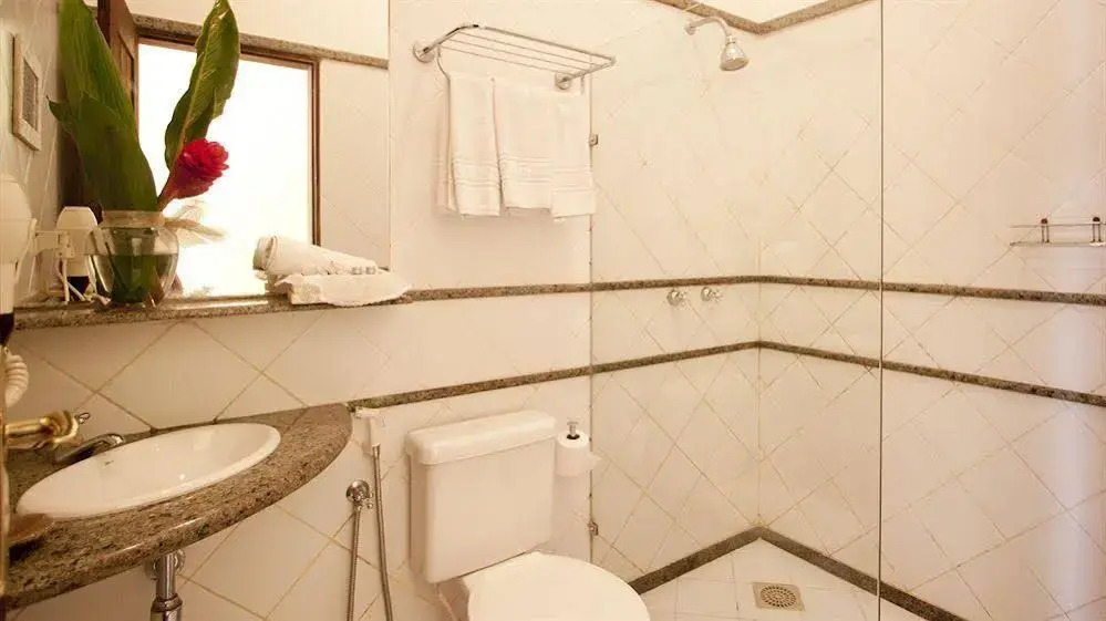 Solar do Carmo Suites & Apartments
