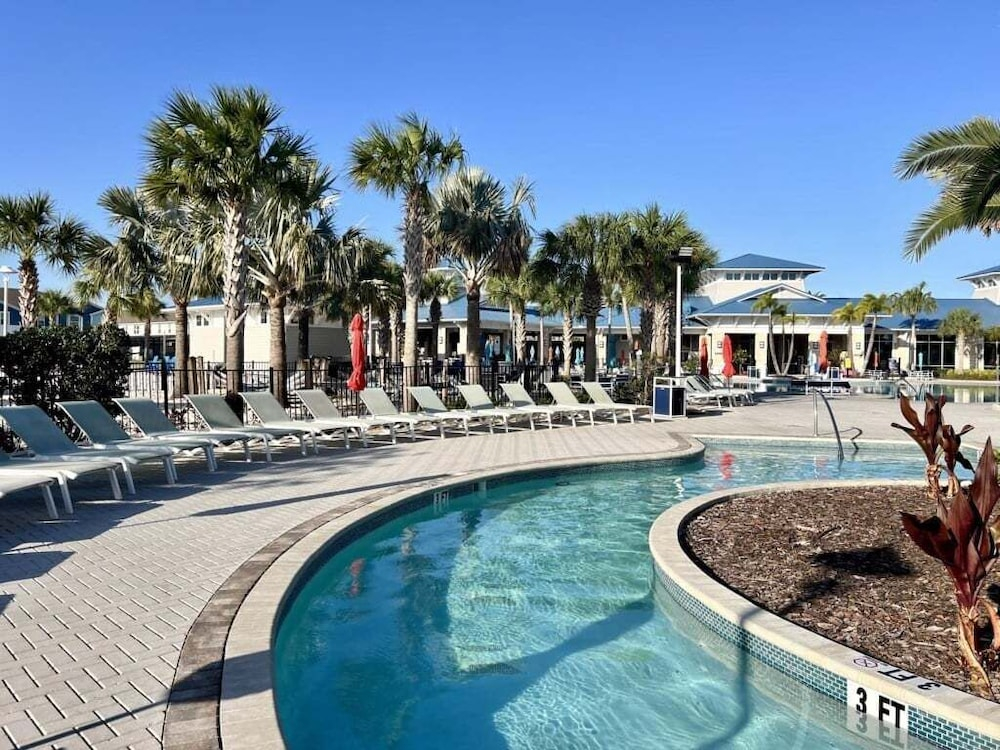 New Listing! Windsor Island-2166 8br · Disney 8 Bedroom Home