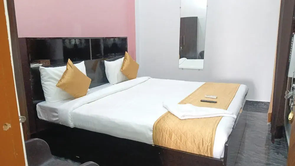 Hotel Priceless Amity University Lucknow