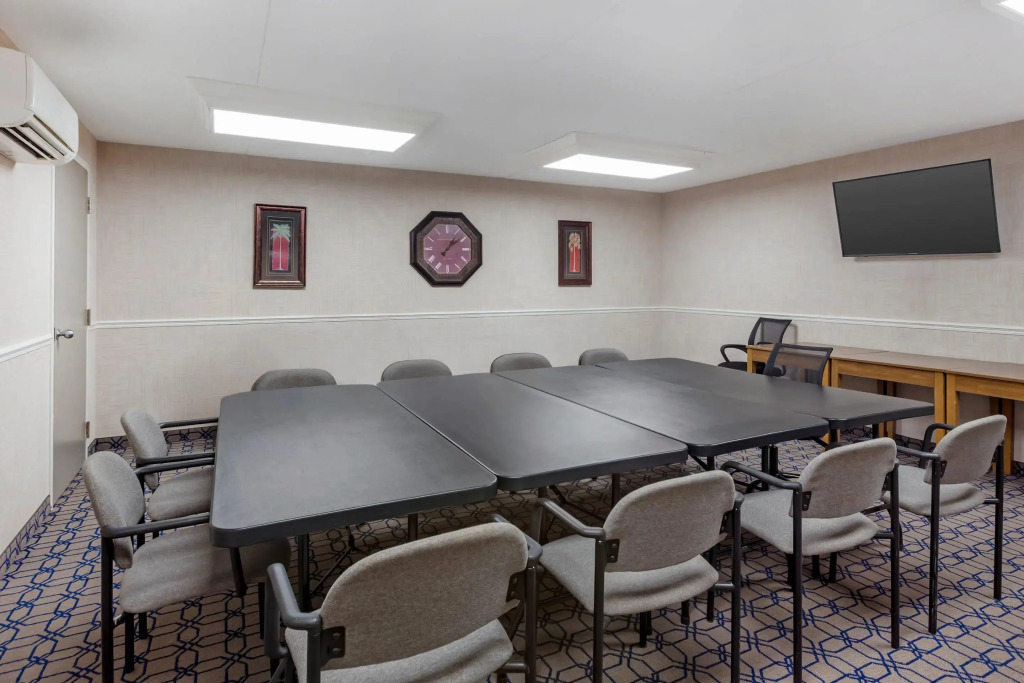 Quality Suites