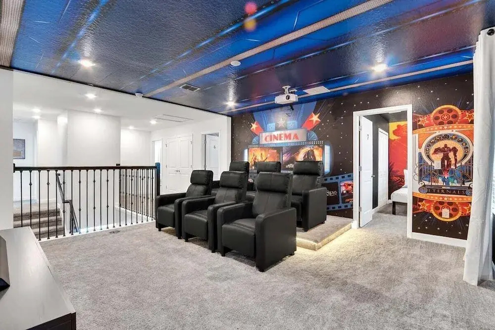 3017ps · Brand New Luxury 9BR Villa/ Pool/spa/game Room