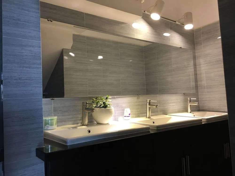 Penthouse Hostel & Spa