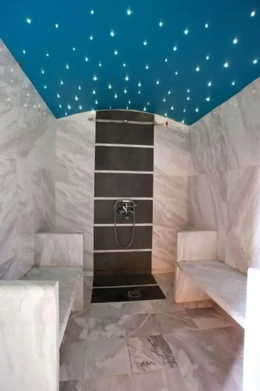 Chalet Lithos