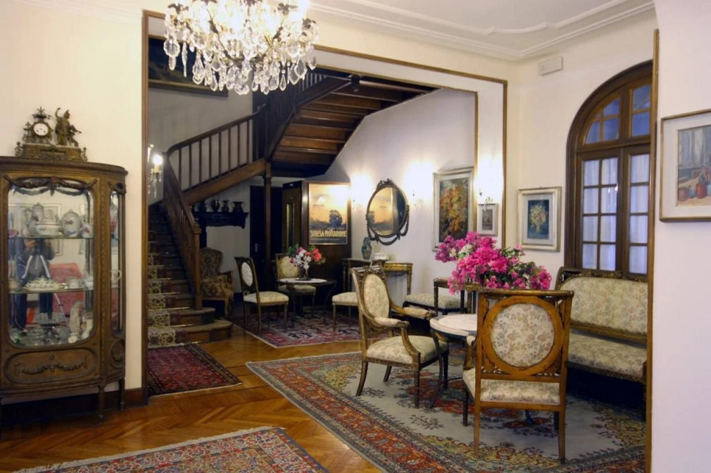 Hotel Royal