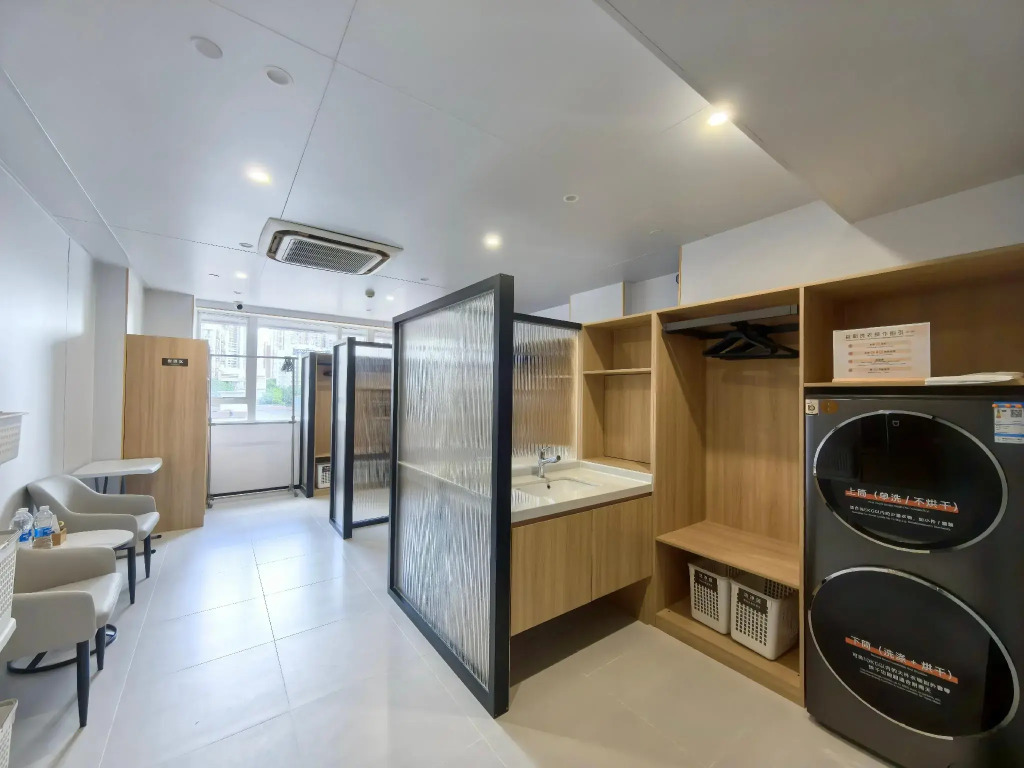 Gondola Taikoo Hotel