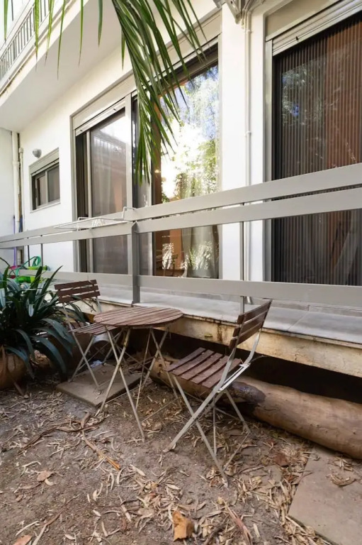 Athens Deluxe Gateway in Mets neighbourhood!
