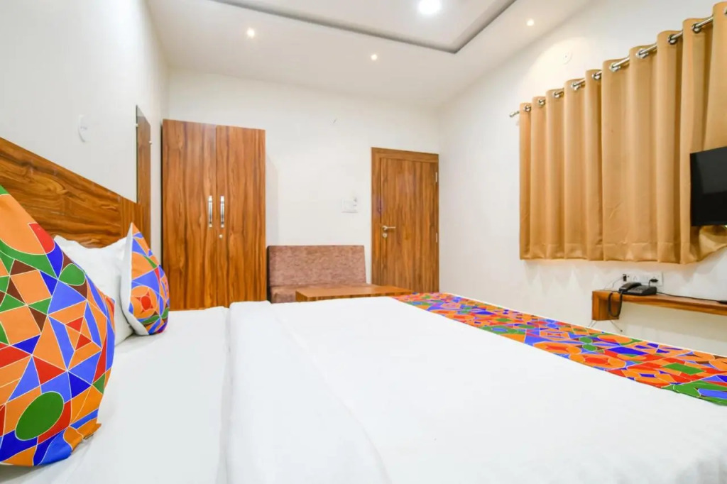 Hotel O Adiyogi Aura
