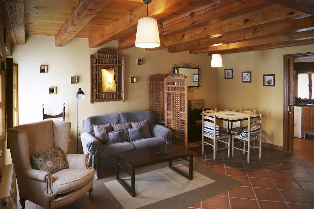 Apartamentos Turísticos La Puebla