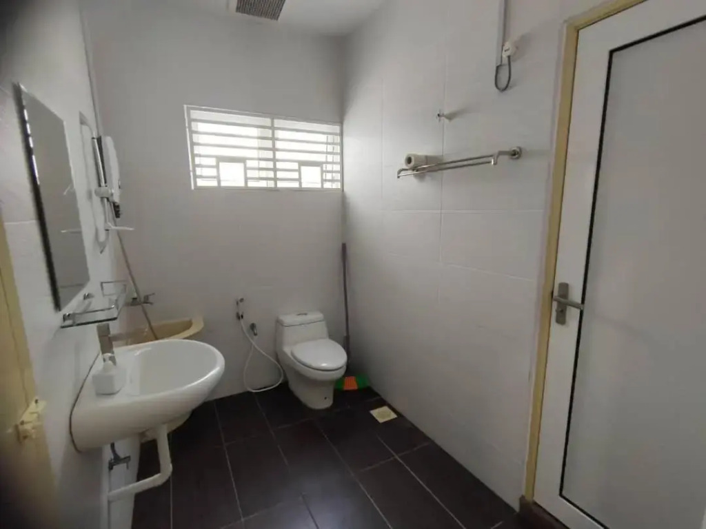 SWEET DREAM HOME 20PAX 3-Storey 5R5B SITIAWAN