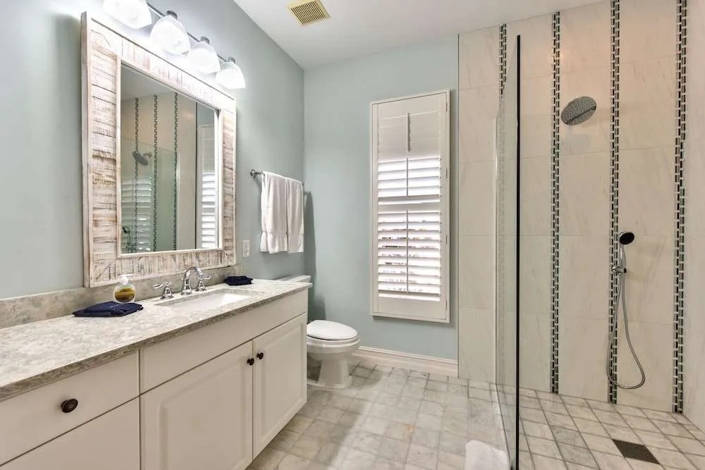 Neapolitan Vacation Rentals - Pet Friendly, Newly Updated Luxury Home with Private Pool! Complete Privacy and Only a 10 Minute Walk to Vanderbilt Beach Close to Mercato and the Best of Naples