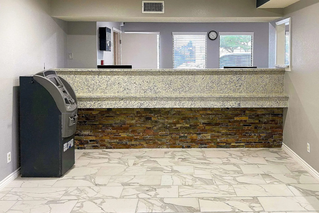 Econo Lodge Near SeaWorld