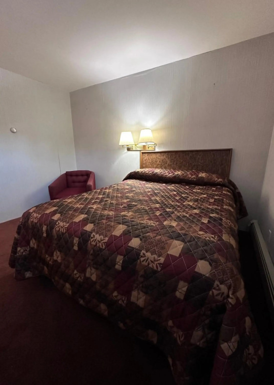 Pamola Motor Lodge