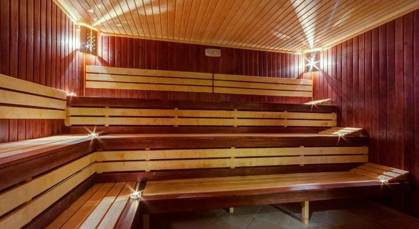 Esteban Apartcomplex