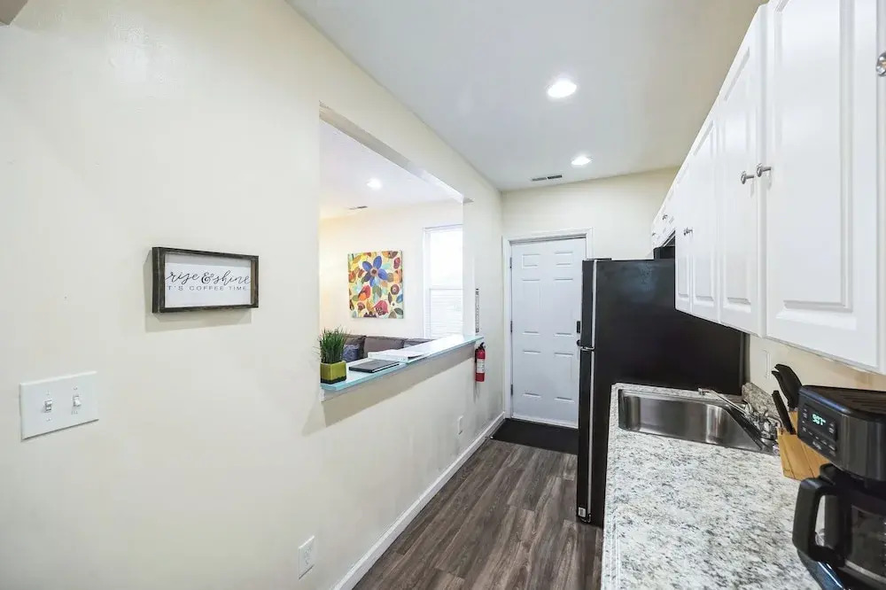 Cozy 2 Bedroom Getaway