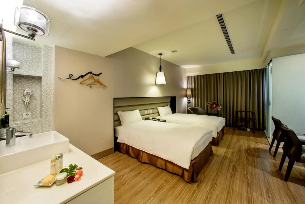 Stay Hotel - Taichung Yizhong