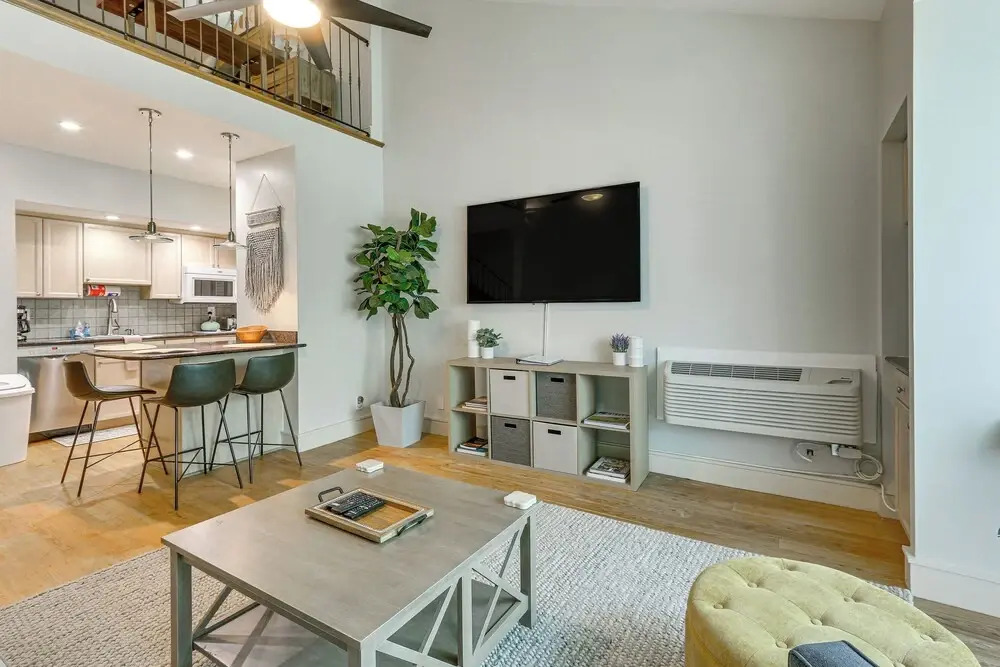 Pool Access Idyllic Sea Pines Gem, Walk to Beach