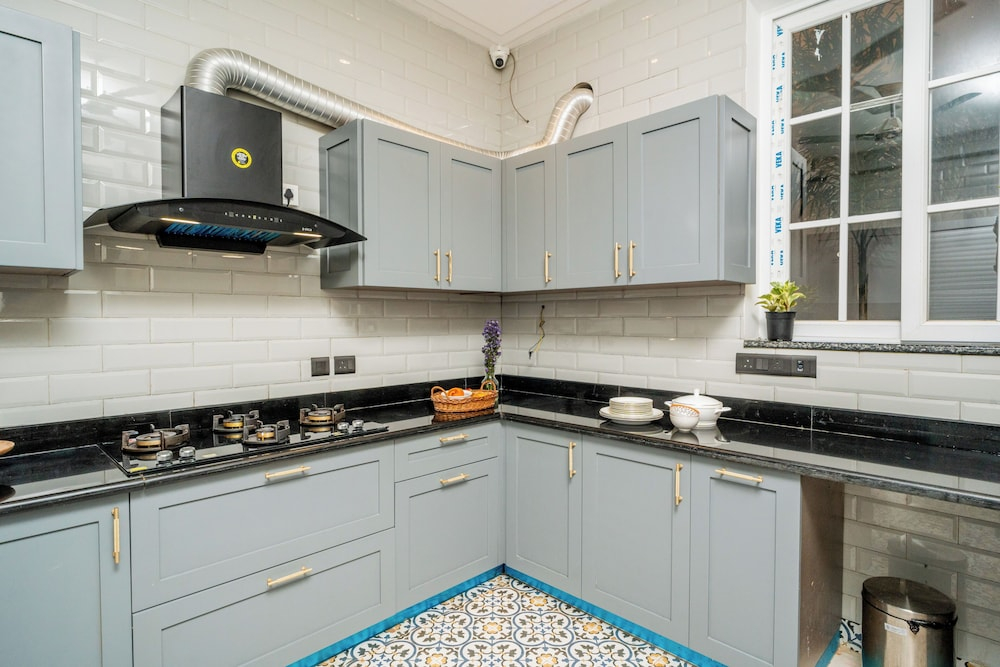 ELIVAAS Prive Suntuarios Casa Iris 4BHK