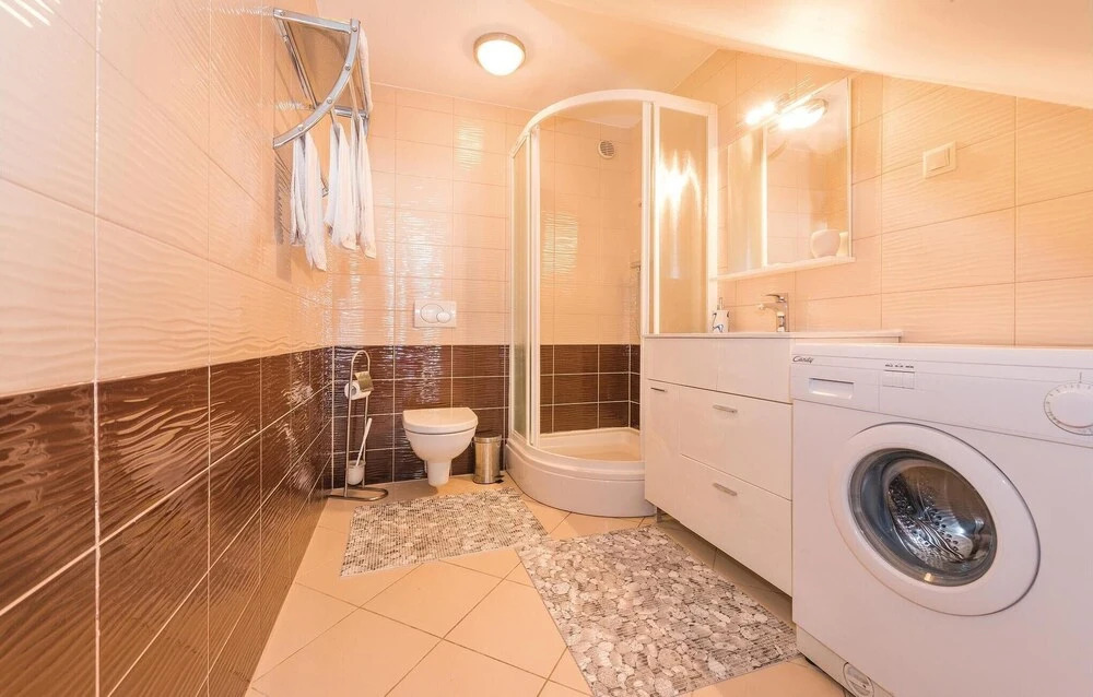 Nice Home in Vodice With Wifi and 4 Bedrooms