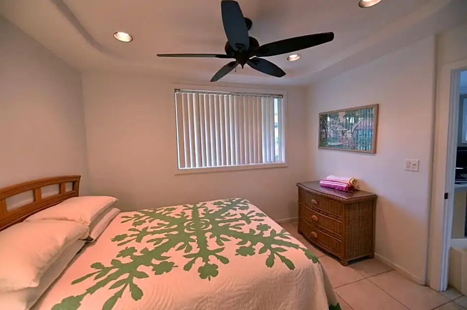 de Harne LLC Beach Cottages